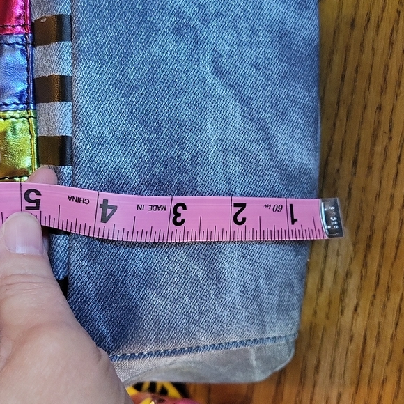 Hot Topic Birds of Prey backpack main image 5